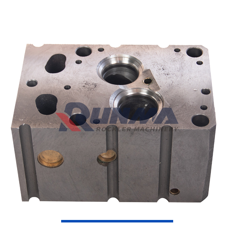 RE2061R-61560040040A潍柴斯泰尔缸头 (3)