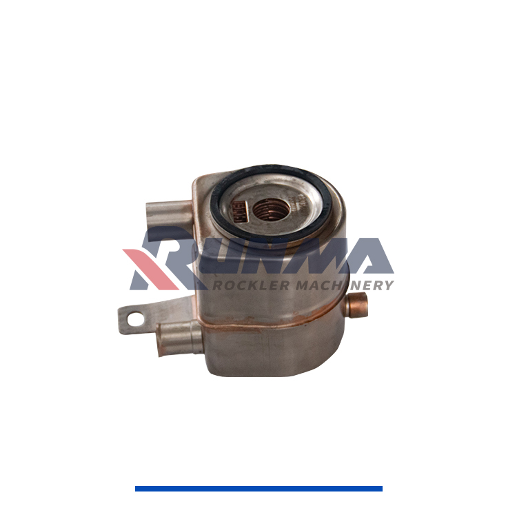 TBD226B Oil cooler RE3036R