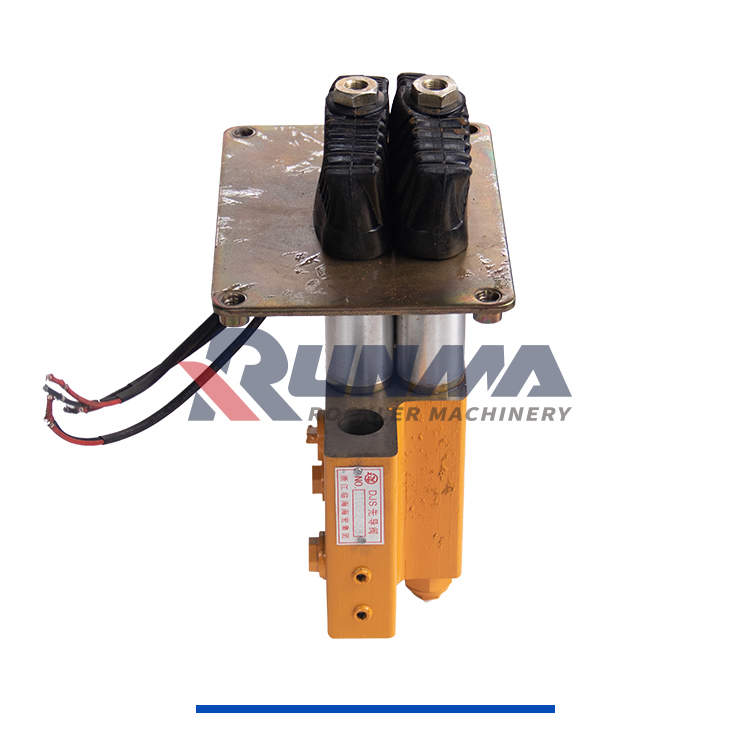 RH4002R-DJS2双手柄先导阀 (2)