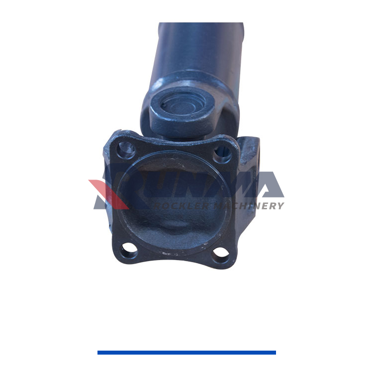 RT2023R龙工833前传动轴L=641 (3)