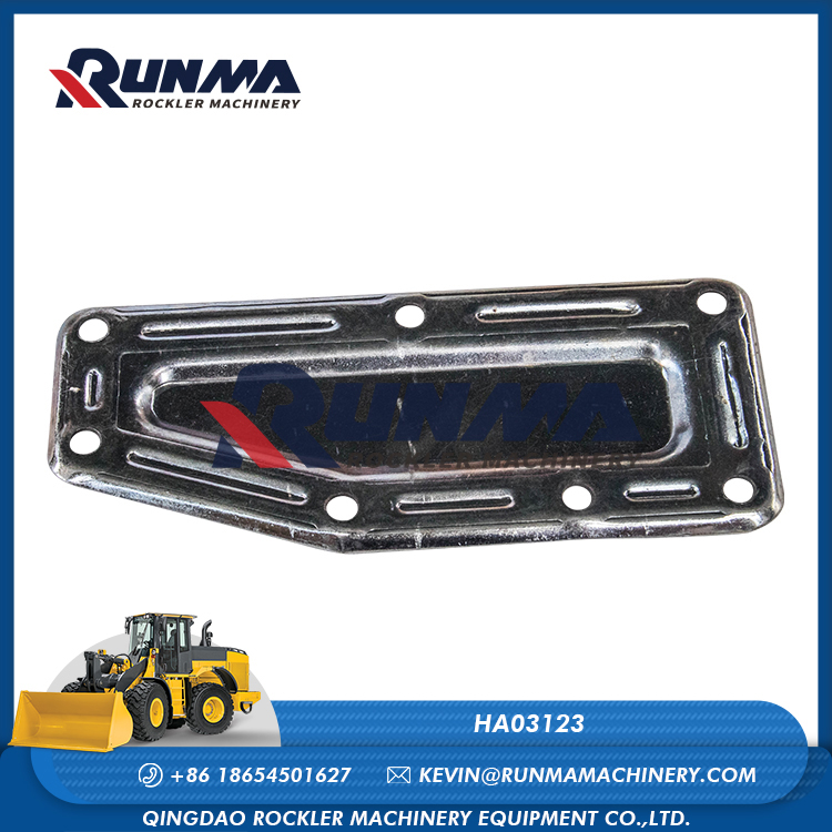 RE7104R云内38缸盖后盖板 (3)